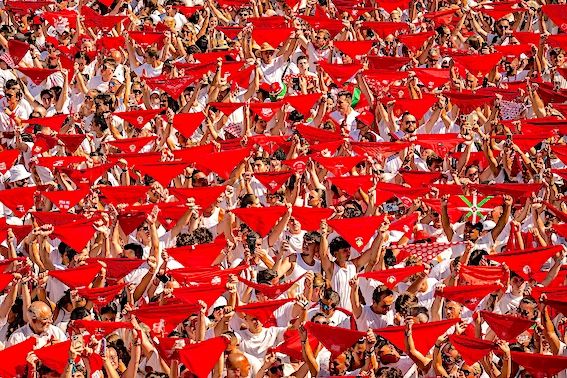 FÊTES DE BAYONNE – Marée haute en Rouge & Blanc. Menu de jeudi et vendredi…